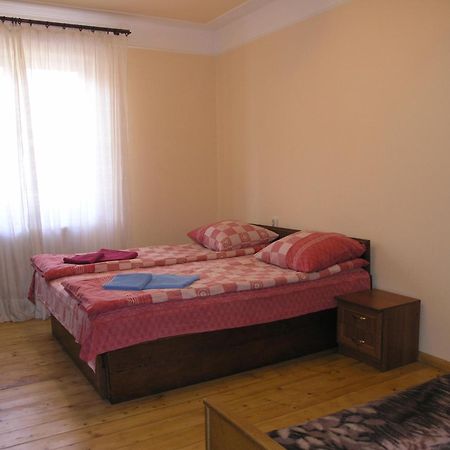 Arnika Tatariv Hotel Екстериор снимка