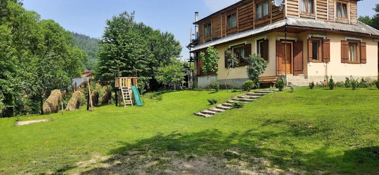 Arnika Tatariv Hotel Екстериор снимка