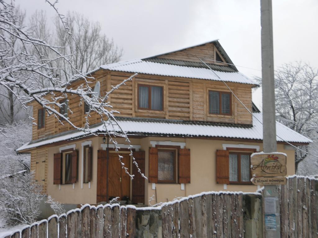 Arnika Tatariv Hotel Екстериор снимка