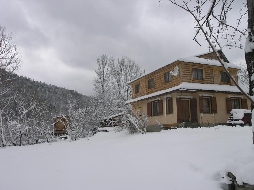 Arnika Tatariv Hotel Екстериор снимка
