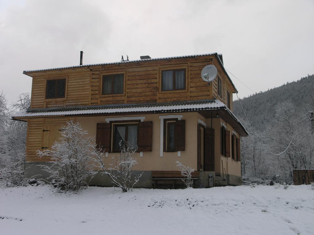 Arnika Tatariv Hotel Екстериор снимка