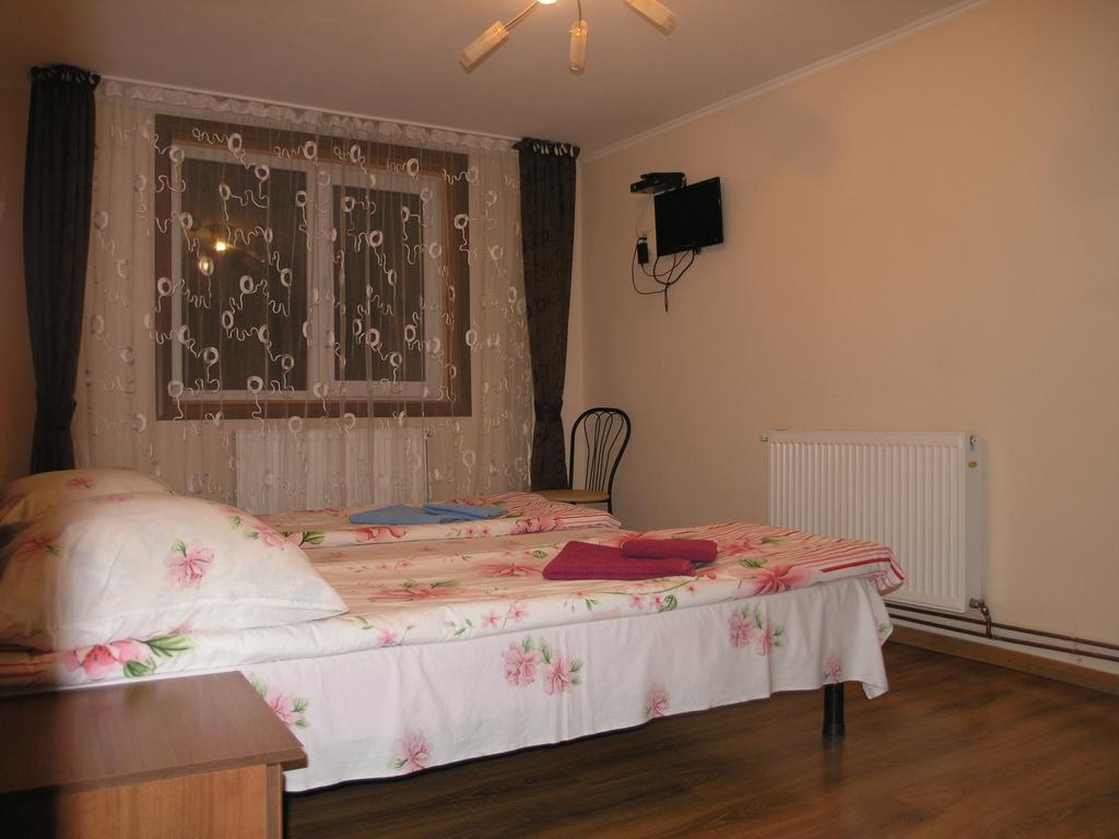 Arnika Tatariv Hotel Екстериор снимка