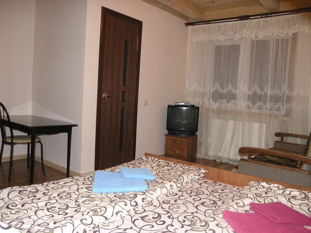 Arnika Tatariv Hotel Екстериор снимка